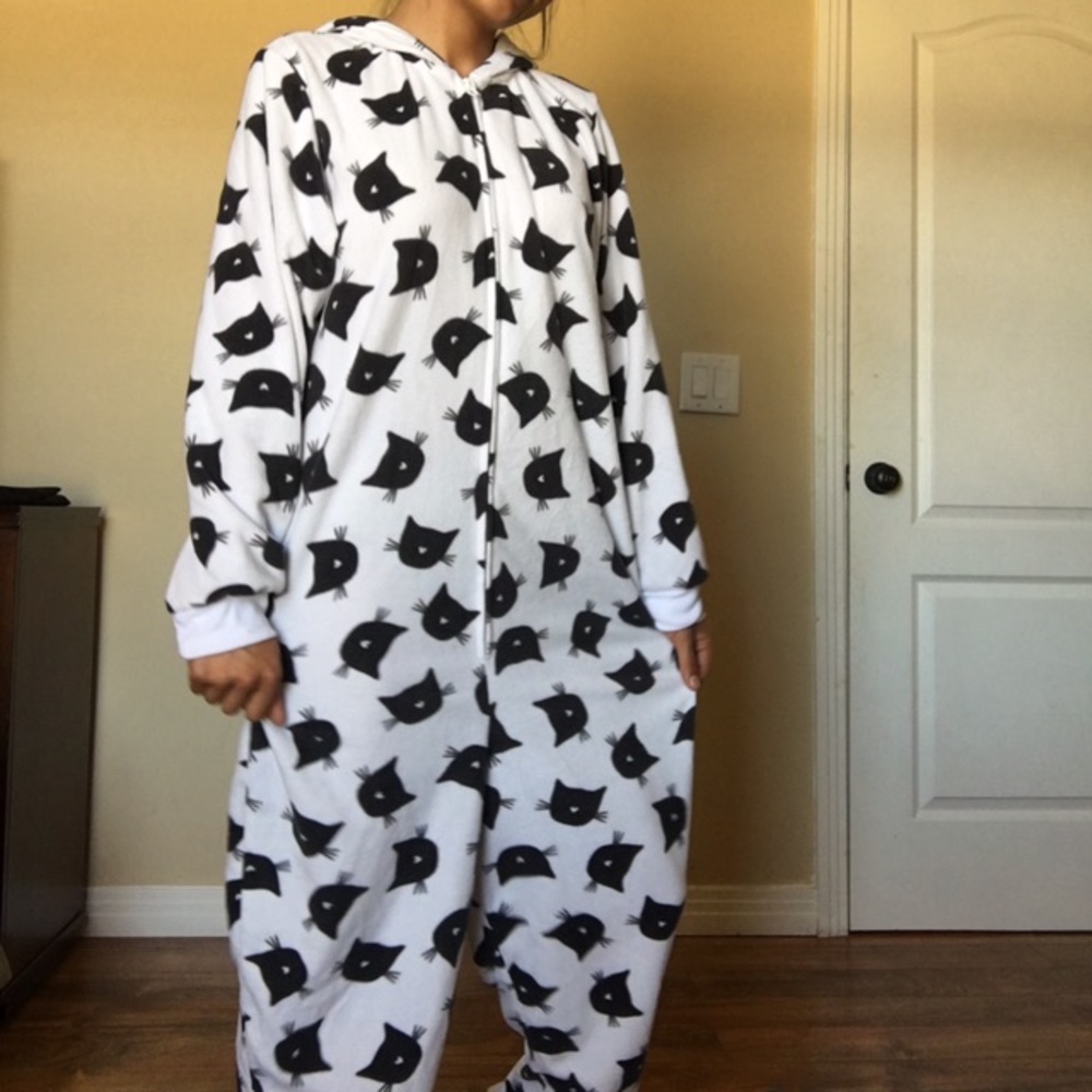 Kitty zip up onesie